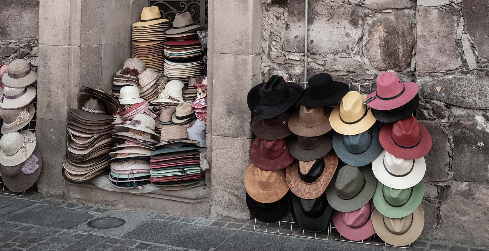 Marke und Finanzmanagement: Sind Produkte und Dienstleistungen austauschbar, belastet das die Margen und lässt den operativen Cash Flow austrocknen. Marke und Finanzmanagement: Sind Produkte und Dienstleistungen austauschbar, belastet das die Margen und lässt den operativen Cash Flow austrocknen.