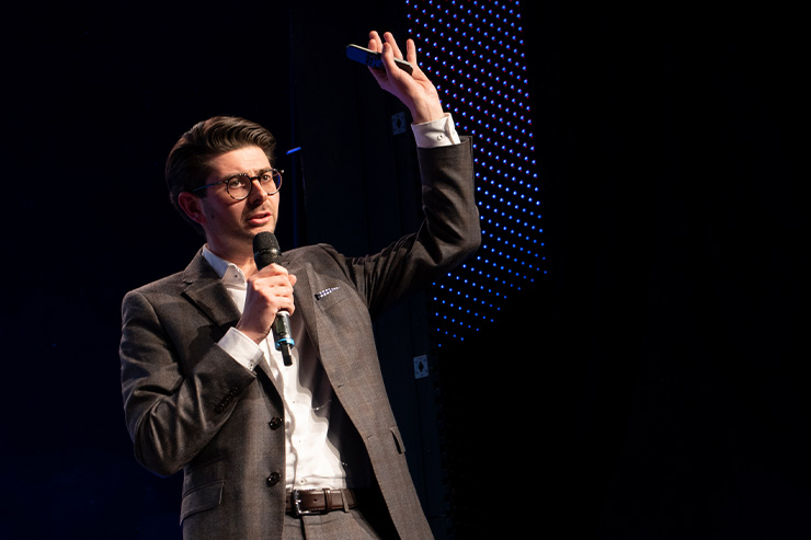 Sebastian Schäfer: Senior Brand Consultant Sebastian Schäfer: Senior Brand Consultant